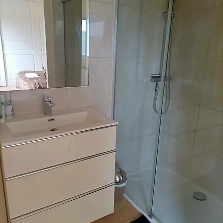 Проживание в семье Double 1er Etage Плёмёр
